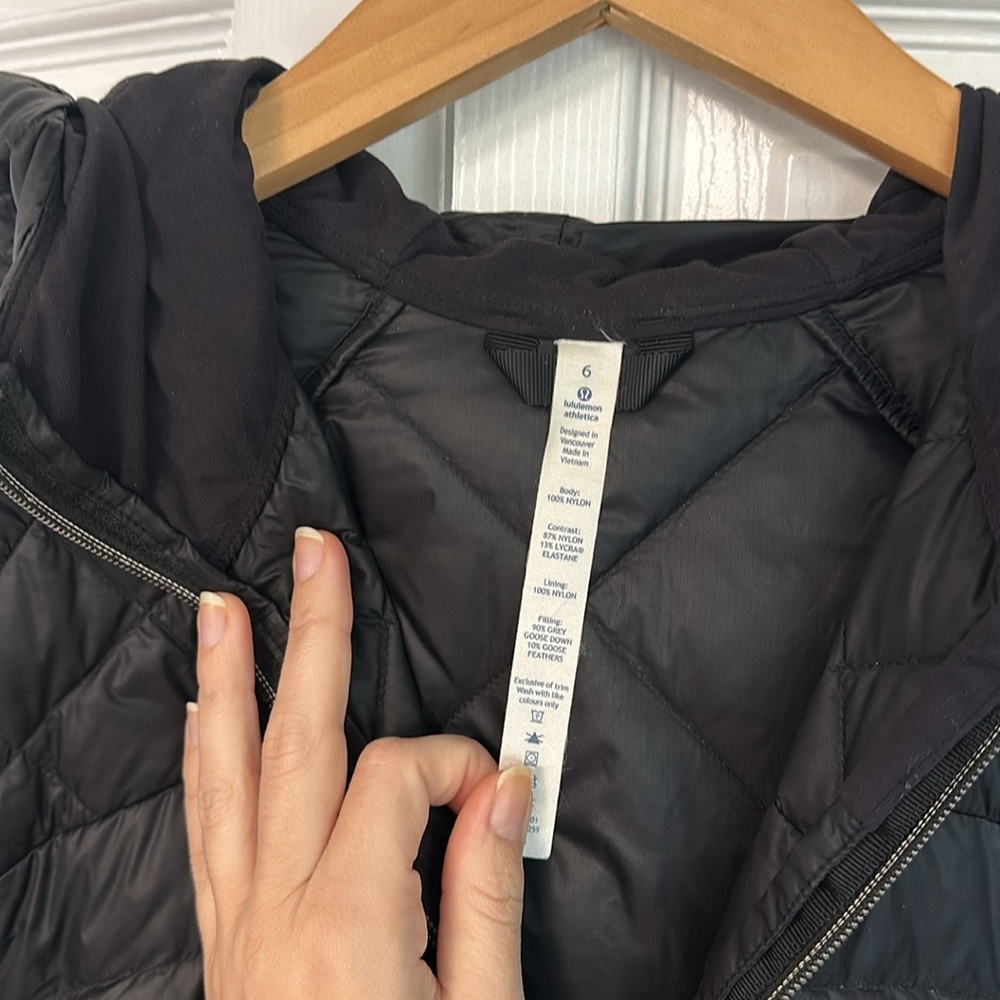 lululemon athletica Black Quilted Jacket - Picture 4 of 7